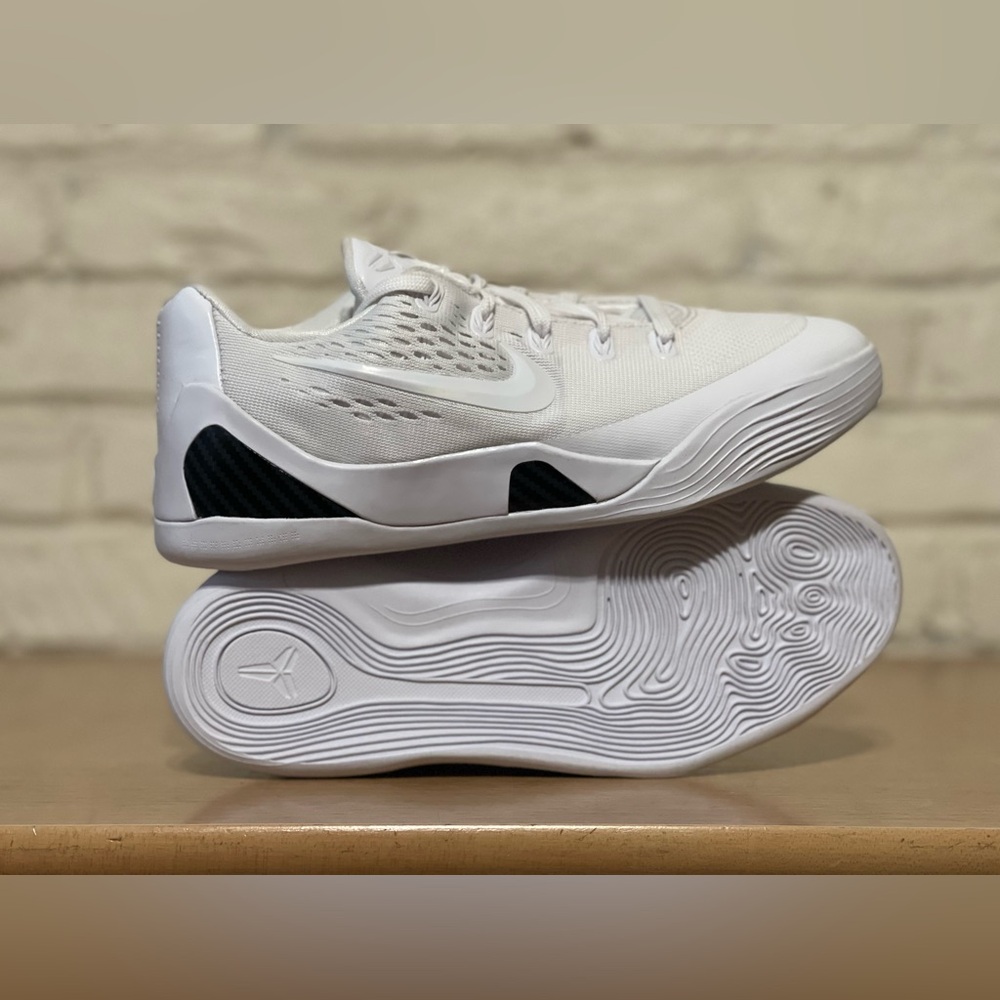 Nike Kobe 9 IX Triple White GS Basketball Shoe FV3607-100 Women 7 & 8.5 New